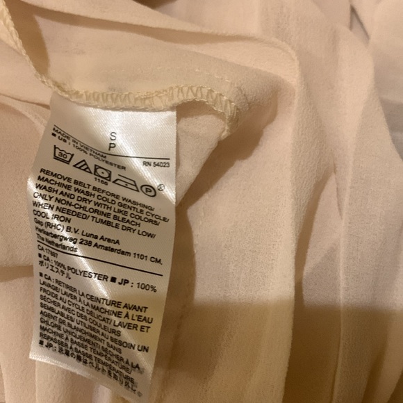 Banana Republic top with matching camisole - Picture 10 of 13